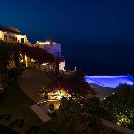 Punta Scario מלון