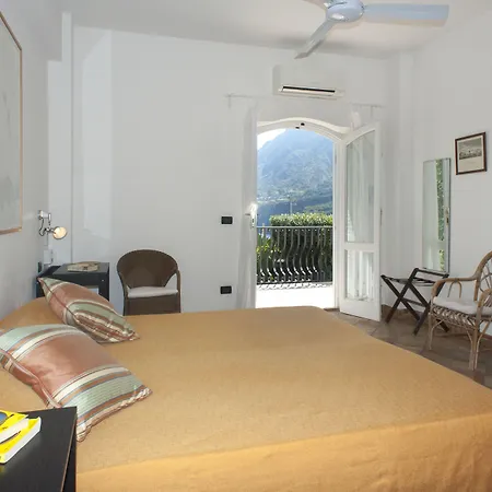 Punta Scario 3*