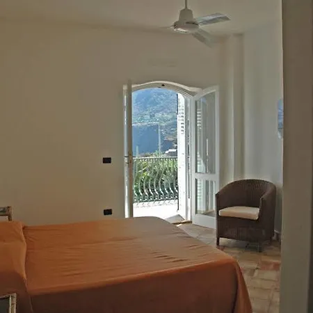 Punta Scario 3*
