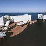 Punta Scario 3* Malfa (Salina)