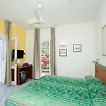 Punta Scario 3* Malfa (Salina)