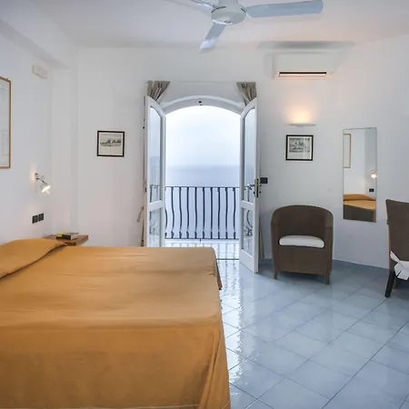 Punta Scario Hotel 3*